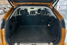 Oranssi Ford Edge 2016 kuva 36.