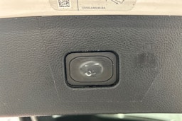 valkoinen Ford Edge 2017 kuva 14.