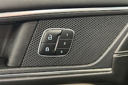 valkoinen Ford Edge 2017 kuva 17.