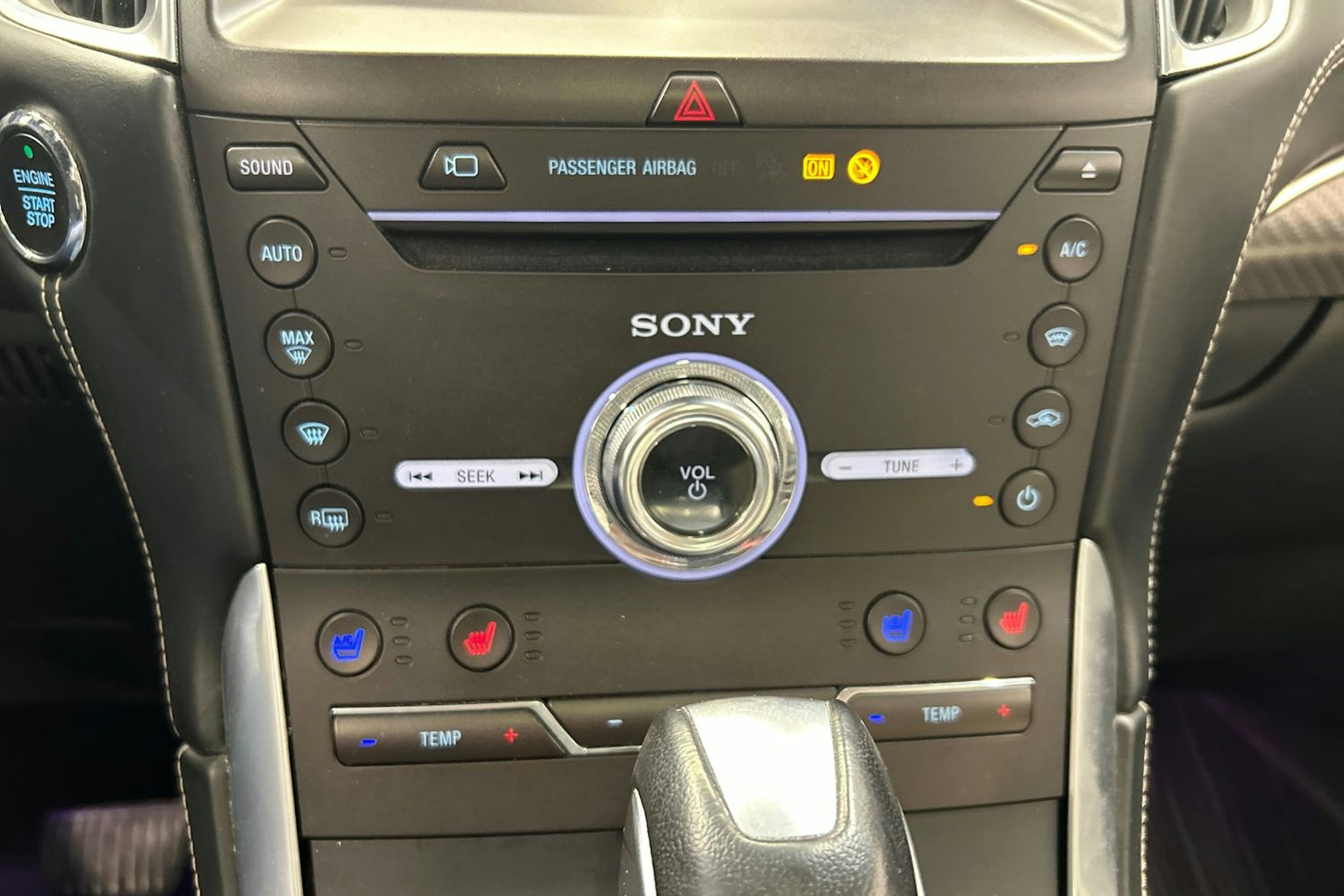 valkoinen Ford Edge 2017 kuva 25.