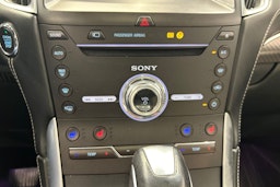 valkoinen Ford Edge 2017 kuva 25.