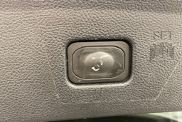 valkoinen Ford Edge 2017 kuva 15.