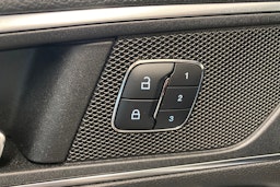 valkoinen Ford Edge 2017 kuva 20.