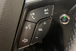 valkoinen Ford Edge 2017 kuva 23.