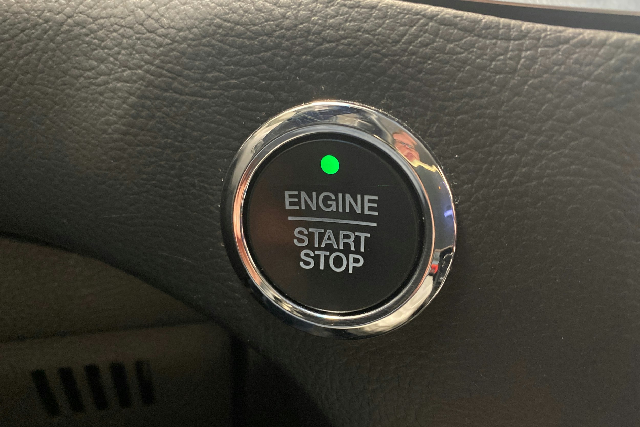 valkoinen Ford Edge 2017 kuva 30.