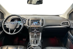 valkoinen Ford Edge 2017 kuva 9.