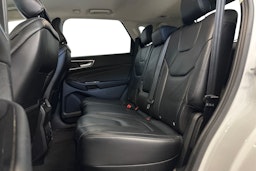 valkoinen Ford Edge 2017 kuva 10.
