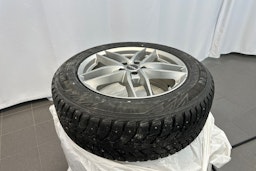 valkoinen Ford Edge 2017 kuva 14.