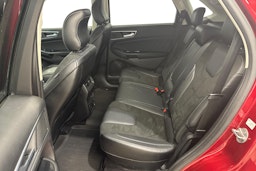 punainen Ford Edge 2018 kuva 10.