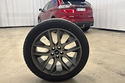 punainen Ford Edge 2018 kuva 27.