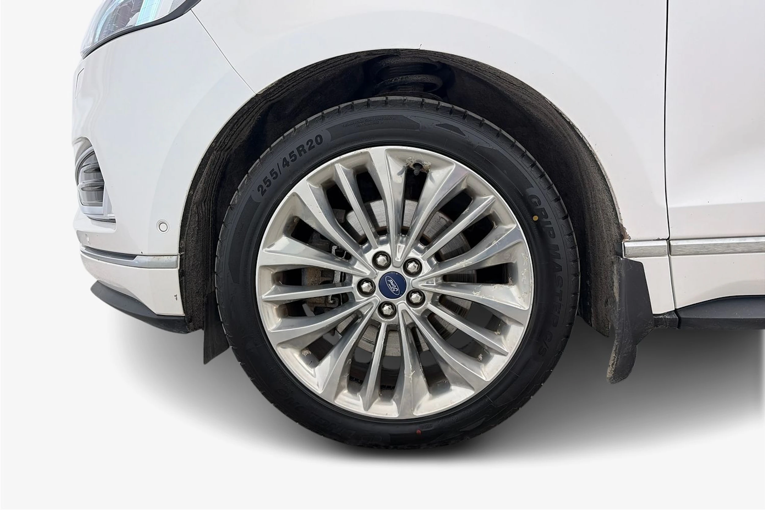 valkoinen Ford Edge 2019 kuva 12.