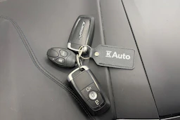 valkoinen Ford Edge 2019 kuva 33.