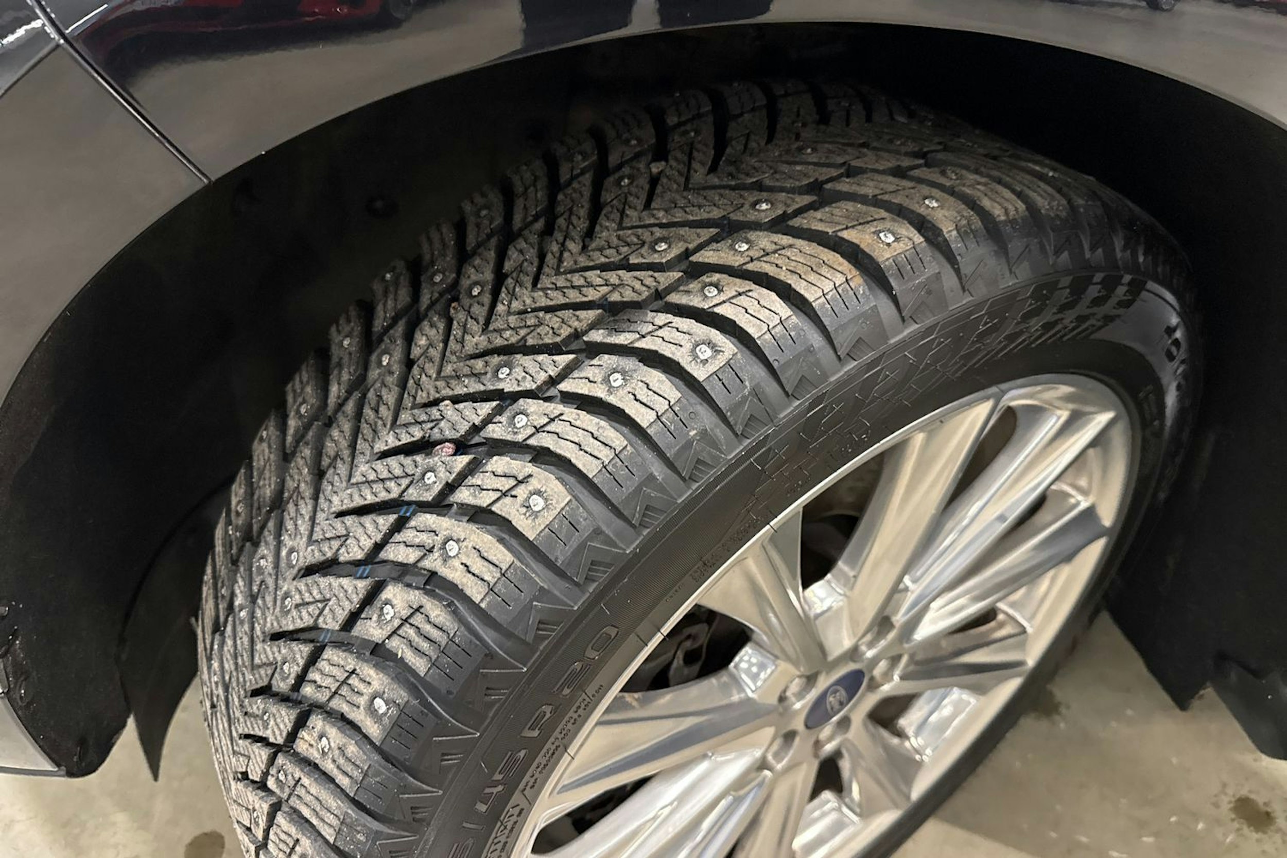 musta Ford Edge 2019 kuva 13.