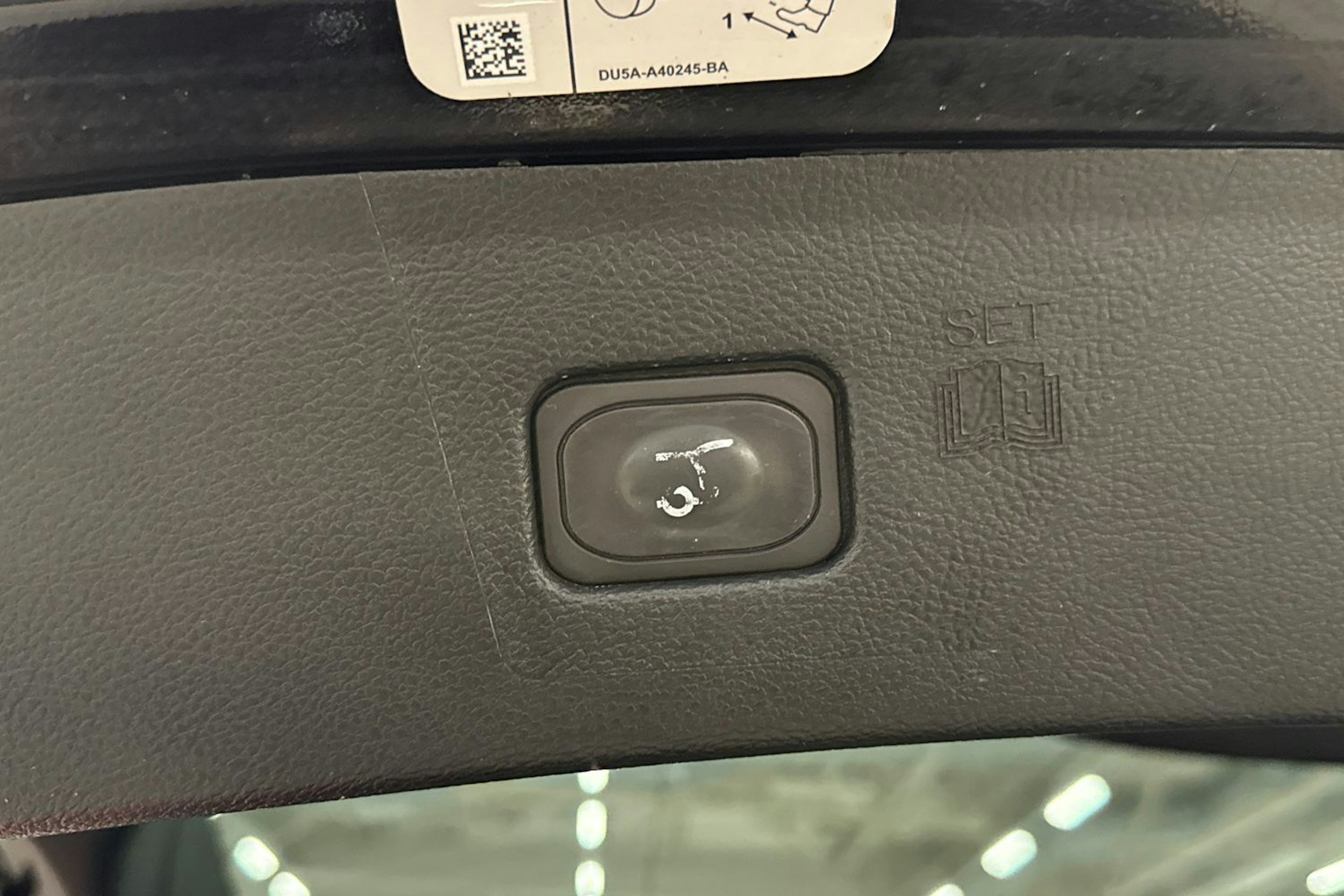 musta Ford Edge 2019 kuva 15.