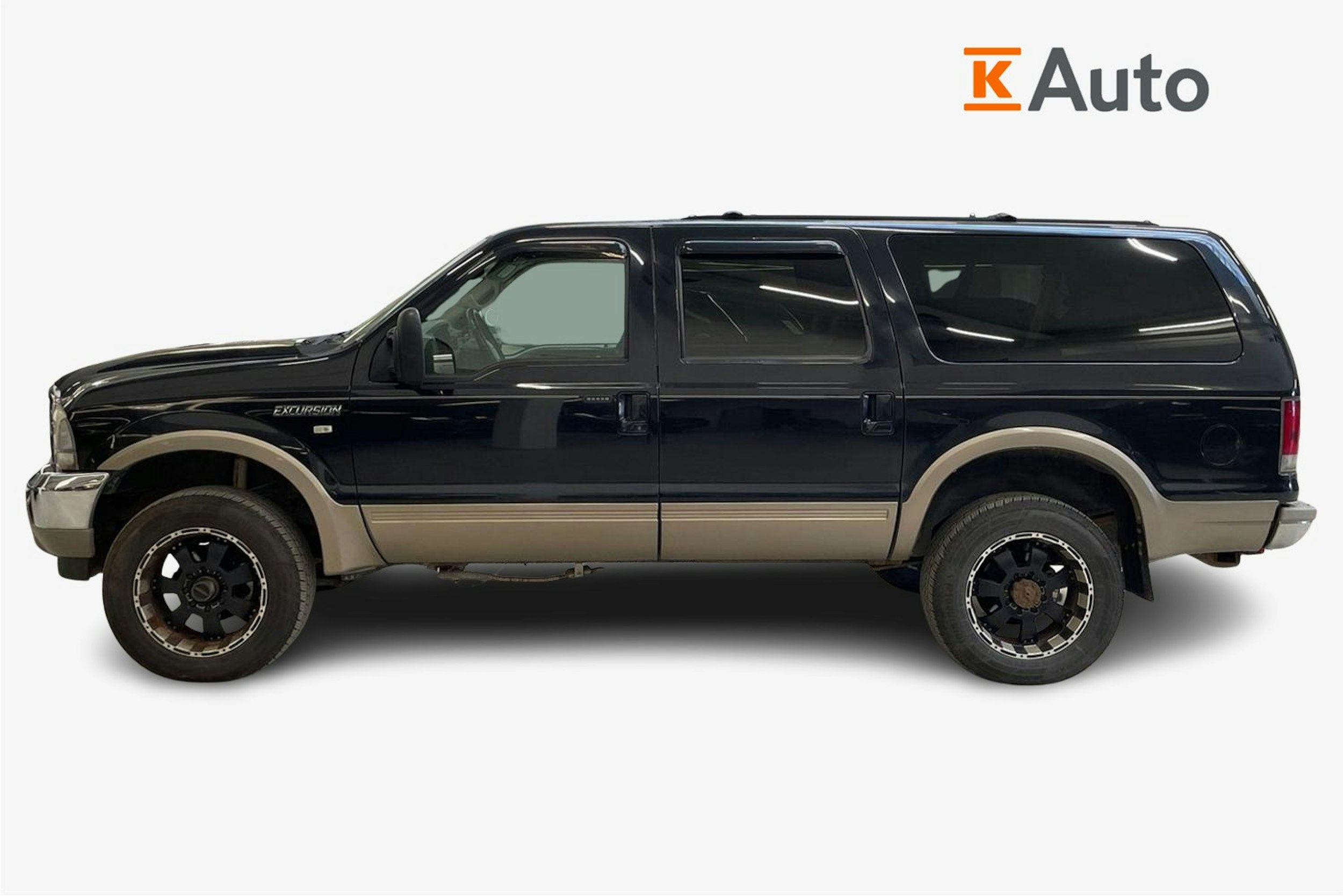 musta Ford Excursion 2001 kuva 6.