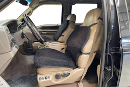 musta Ford Excursion 2001 kuva 7.