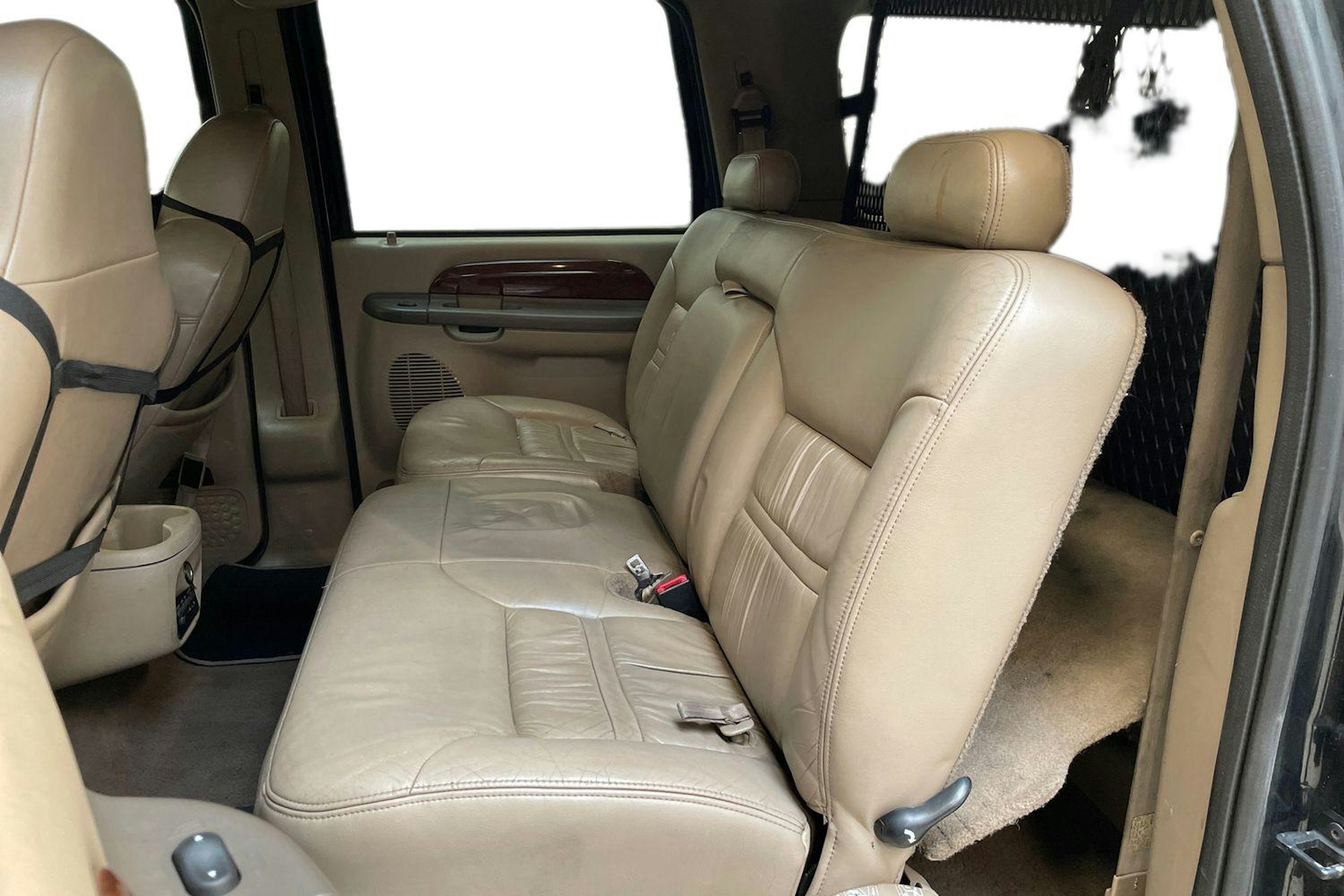 musta Ford Excursion 2001 kuva 10.