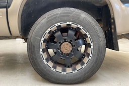 musta Ford Excursion 2001 kuva 11.