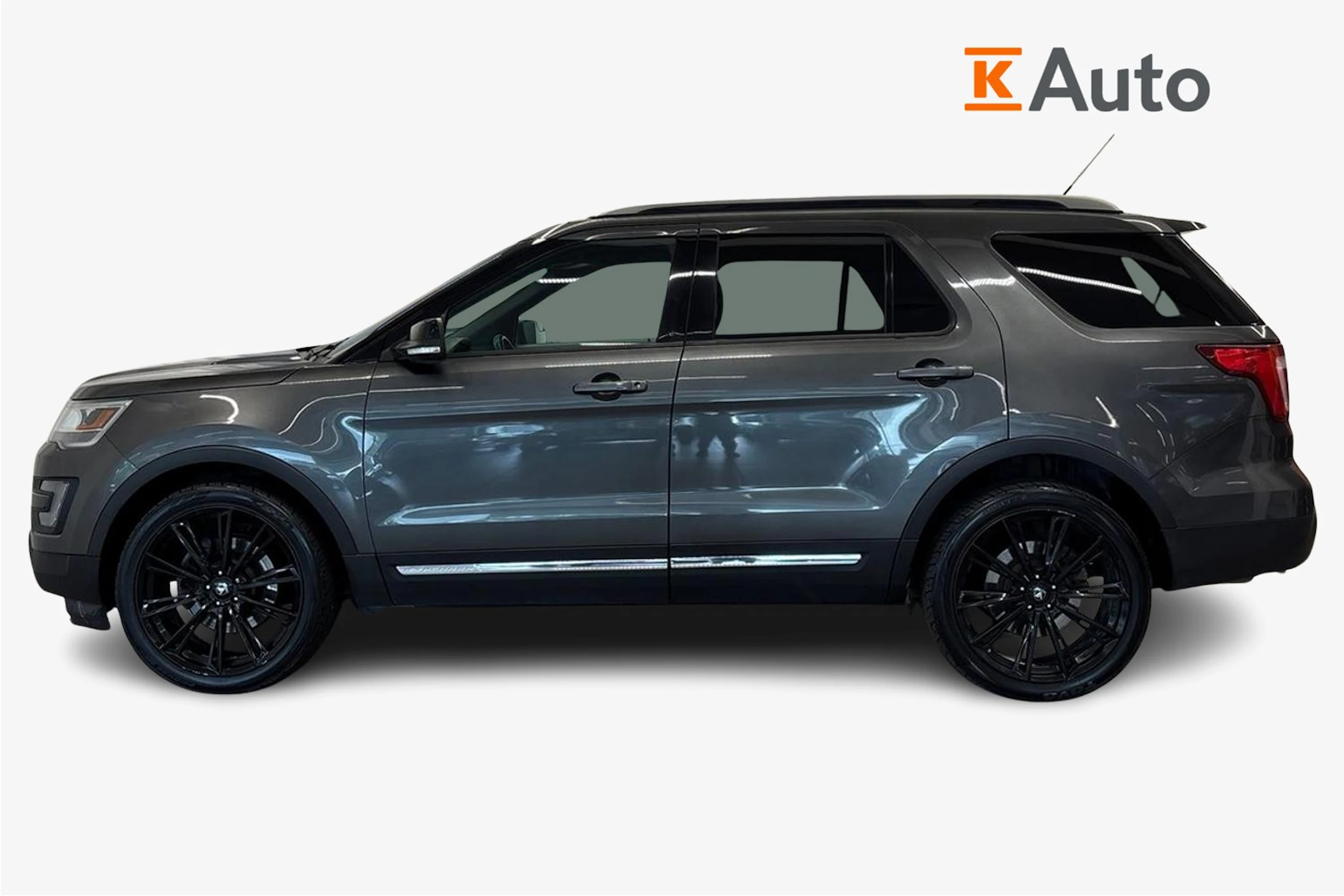 harmaa Ford Explorer 2016 kuva 5.