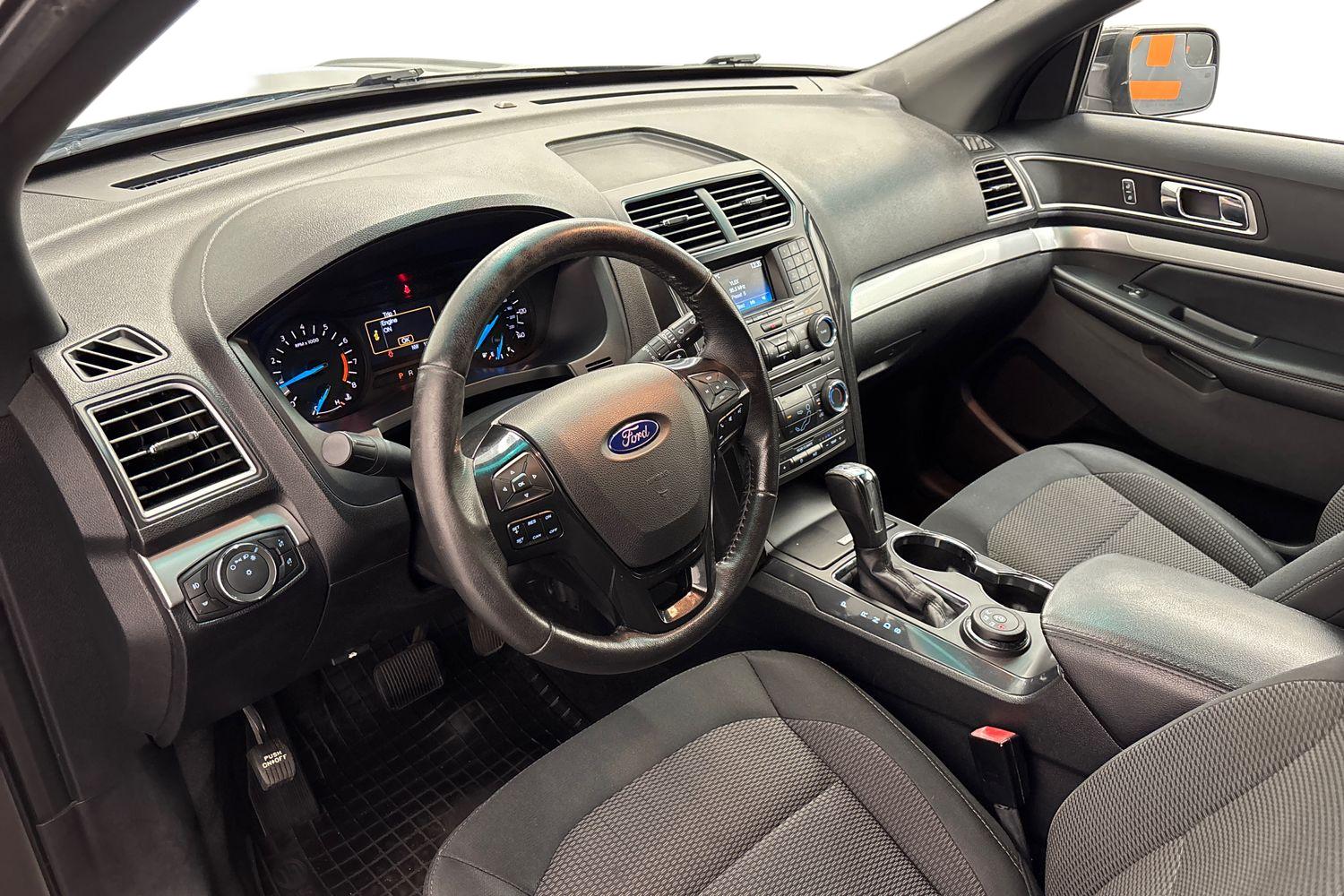 Ford Explorer 2016, kuva 6/25
