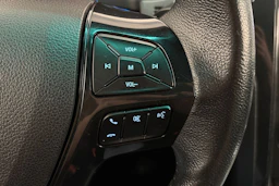 harmaa Ford Explorer 2016 kuva 16.