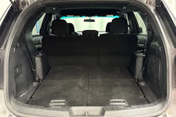 harmaa Ford Explorer 2016 kuva 23.