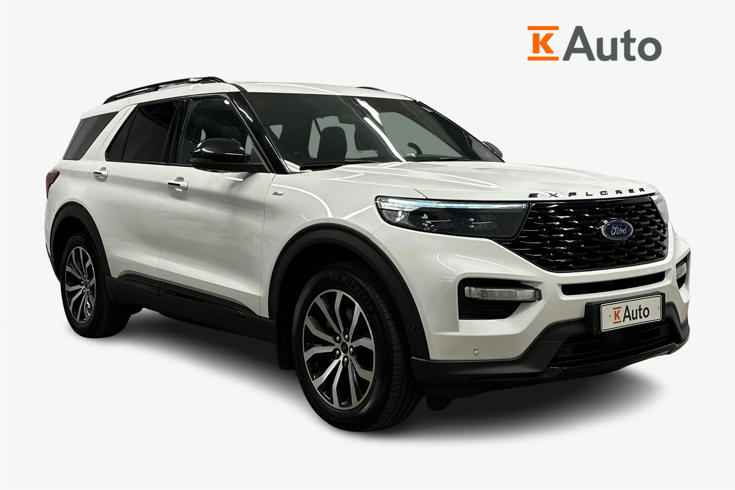 valkoinen Ford Explorer 2020 kuva 1.