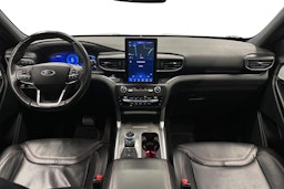 valkoinen Ford Explorer 2020 kuva 9.