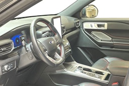 harmaa Ford Explorer 2020 kuva 7.