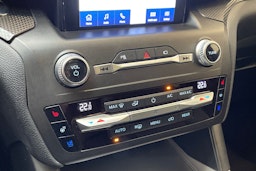 harmaa Ford Explorer 2020 kuva 22.