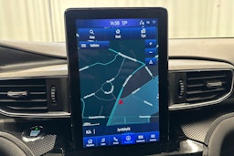 valkoinen Ford Explorer 2021 kuva 26.