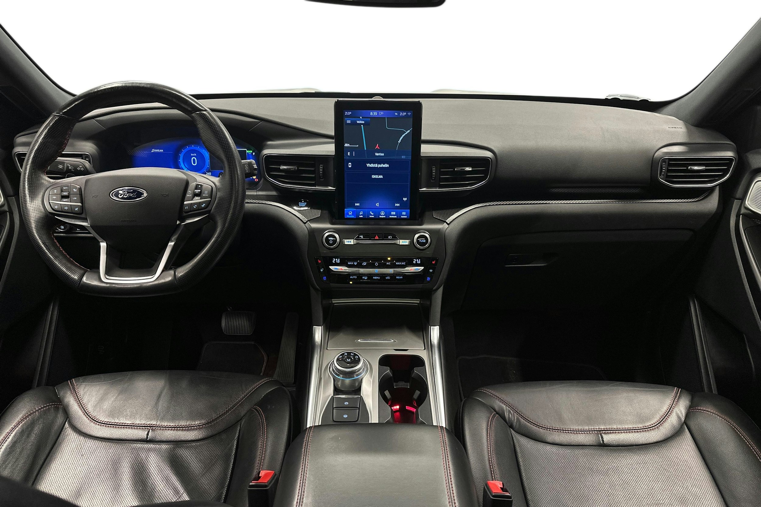 valkoinen Ford Explorer 2021 kuva 10.