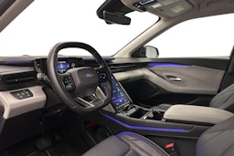 sininen Ford Explorer 2024 kuva 7.