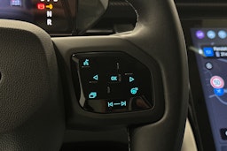 sininen Ford Explorer 2024 kuva 20.