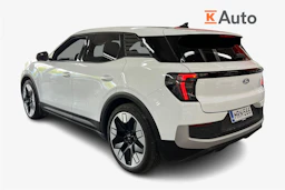 Valkoinen Ford Explorer 2025 kuva 2.