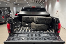 musta Ford F150 2015 kuva 22.