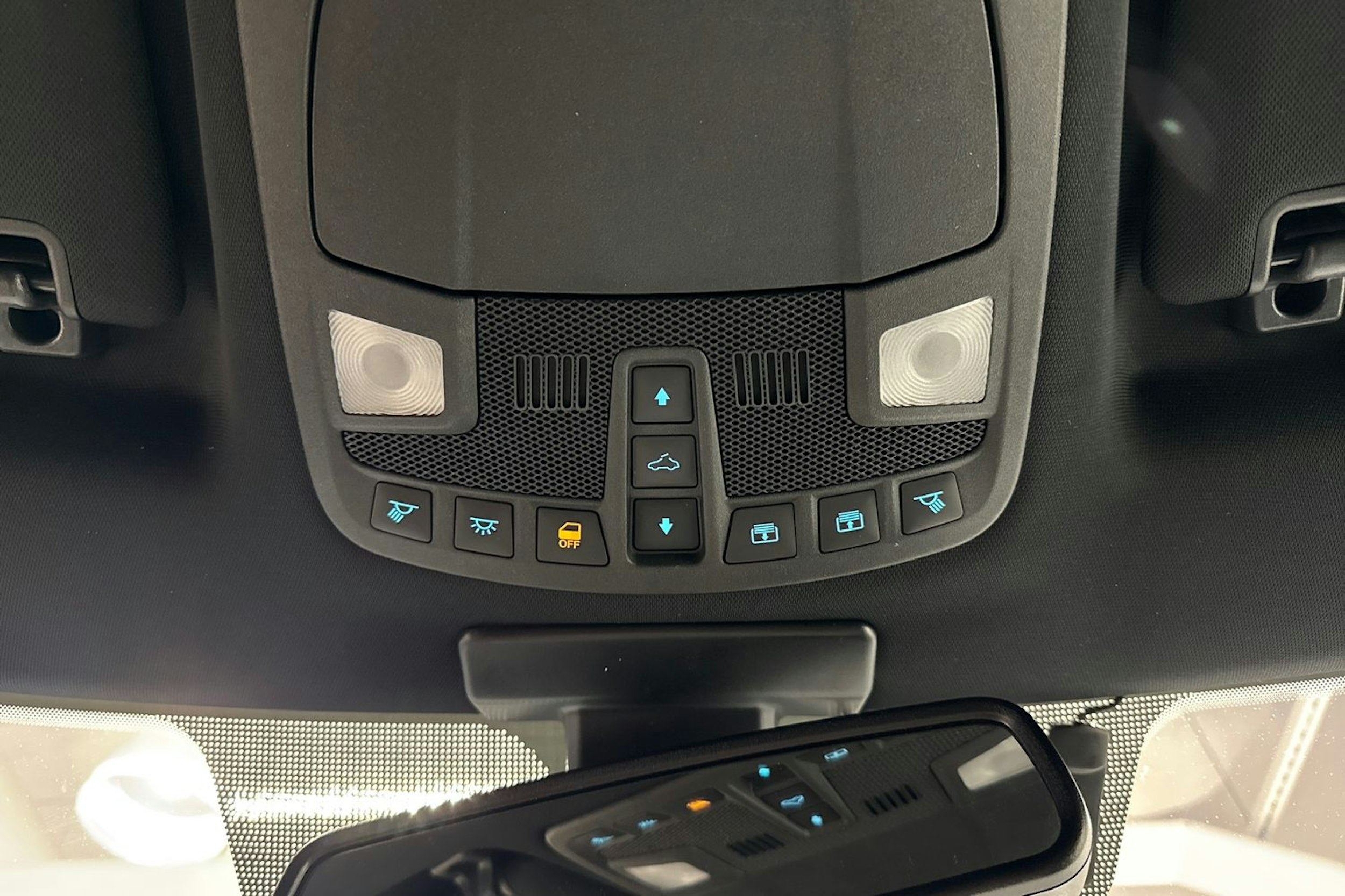 musta Ford F150 2015 kuva 26.