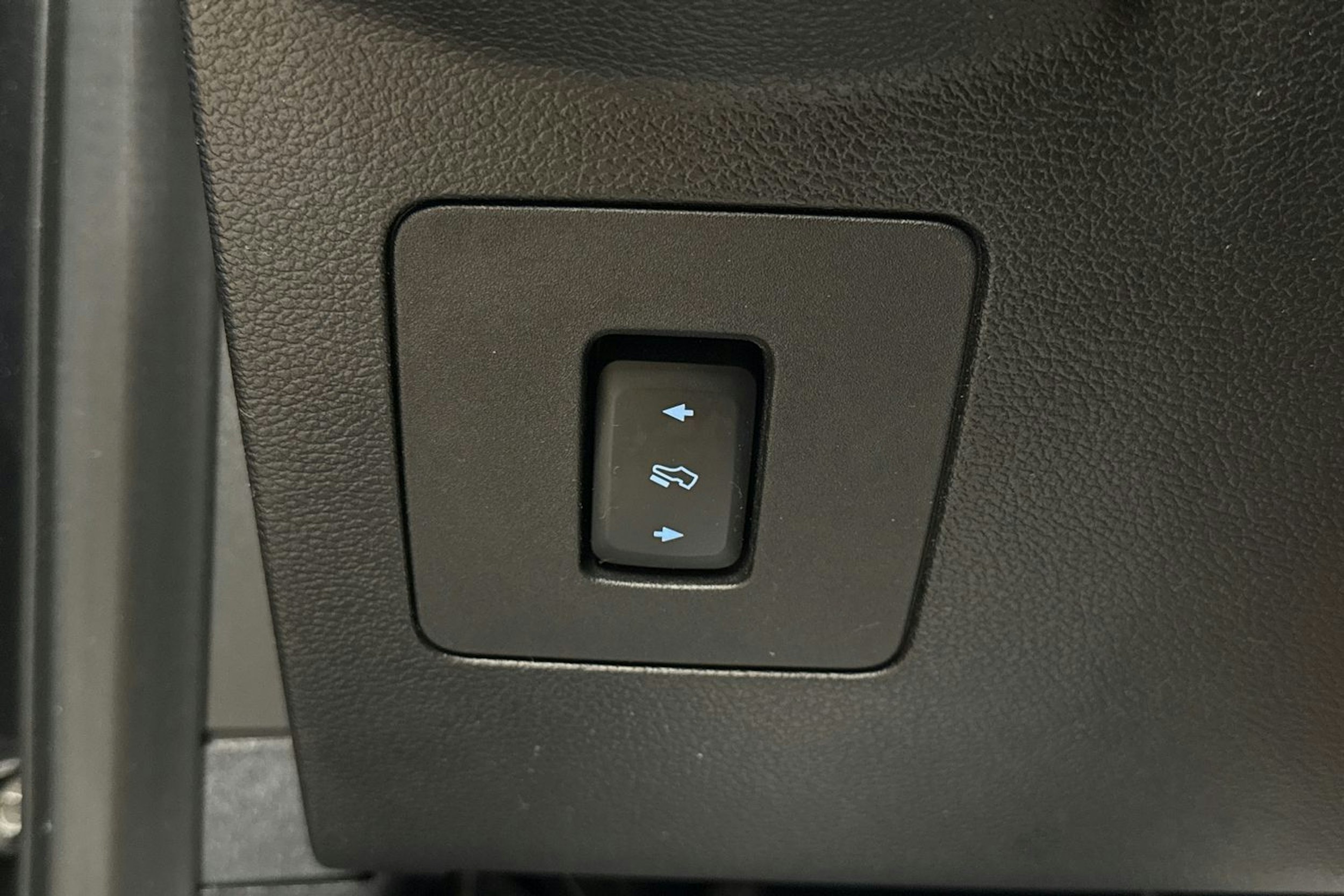 musta Ford F150 2015 kuva 31.