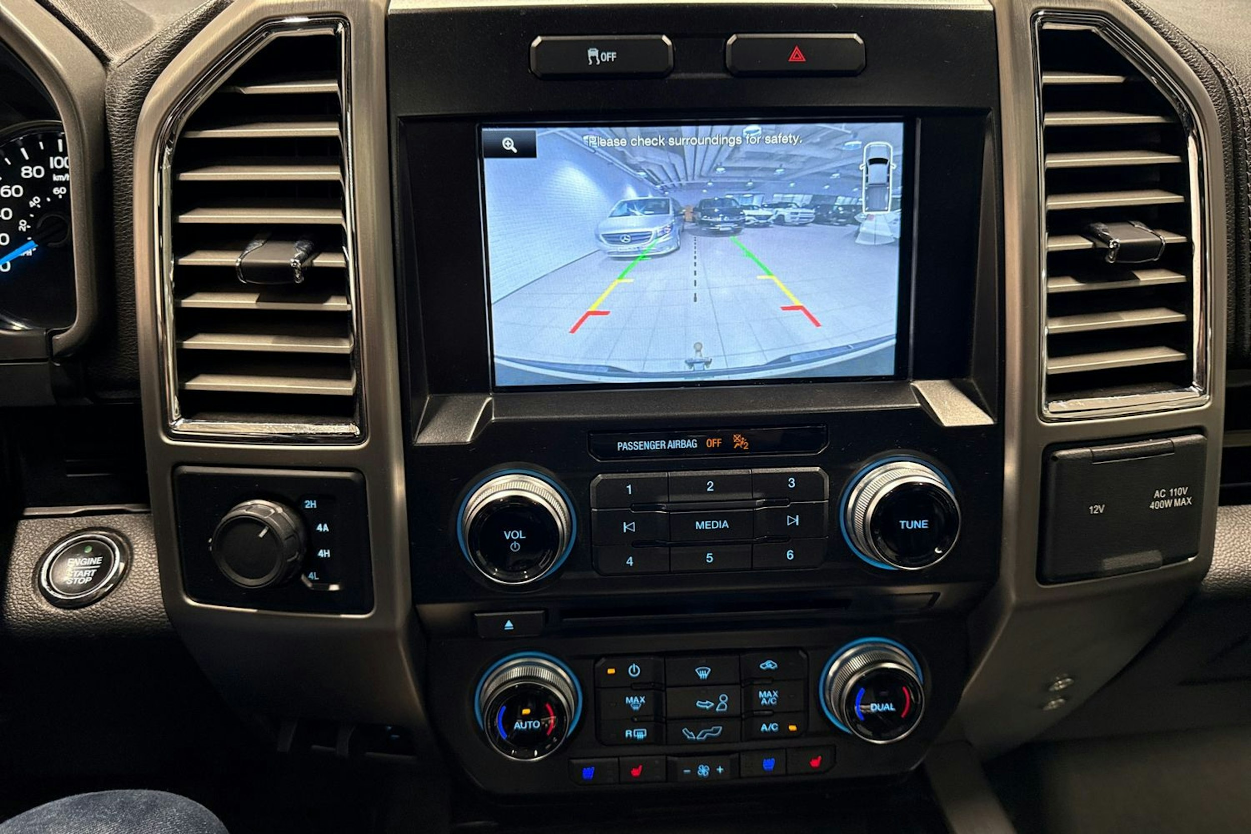 valkoinen Ford F150 2015 kuva 19.