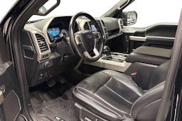 Musta Ford F150 2018 kuva 8.