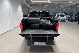 Musta Ford F150 2018 kuva 19.