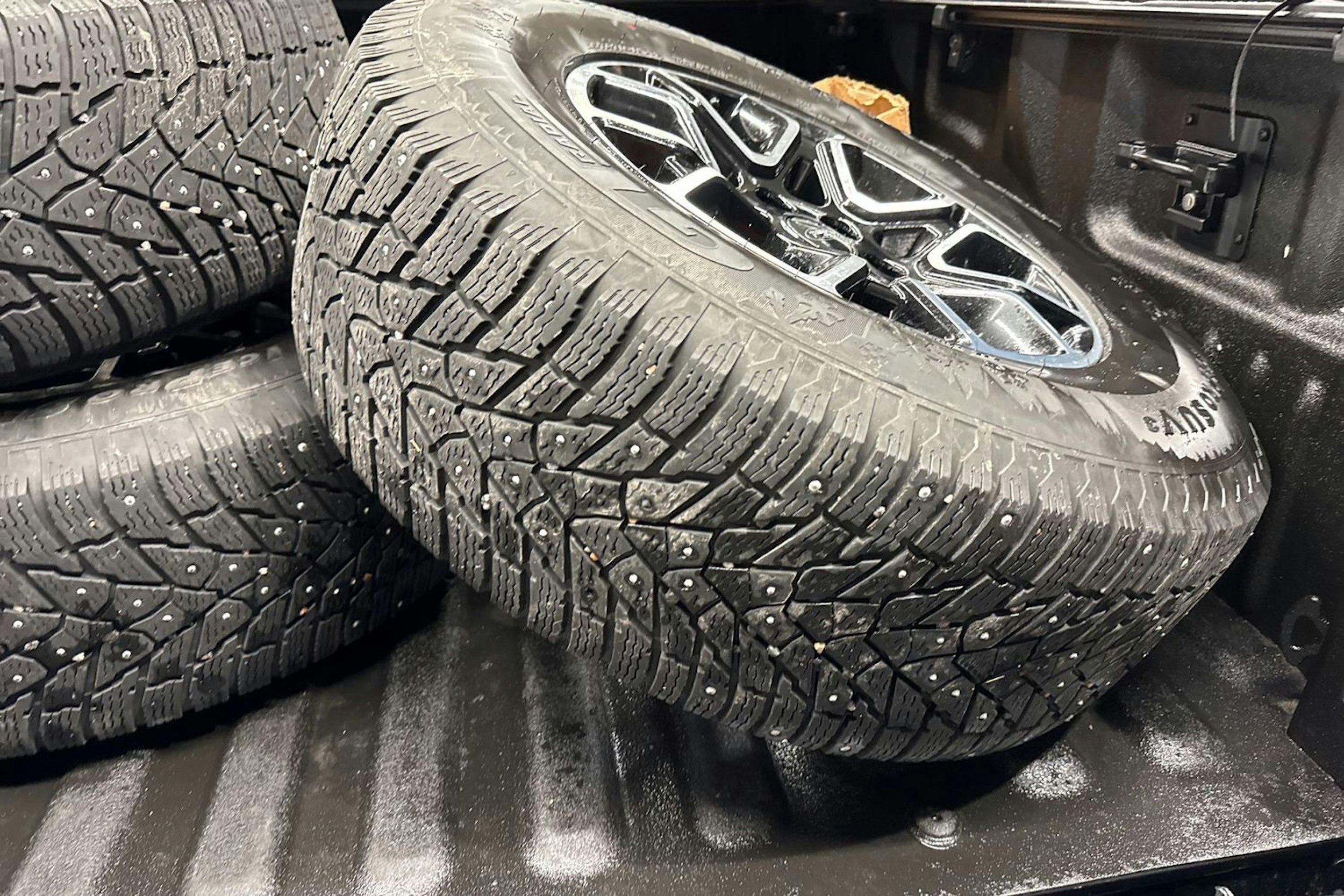 Musta Ford F150 2018 kuva 20.