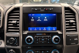 Musta Ford F150 2018 kuva 25.