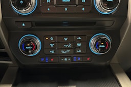 Musta Ford F150 2018 kuva 26.