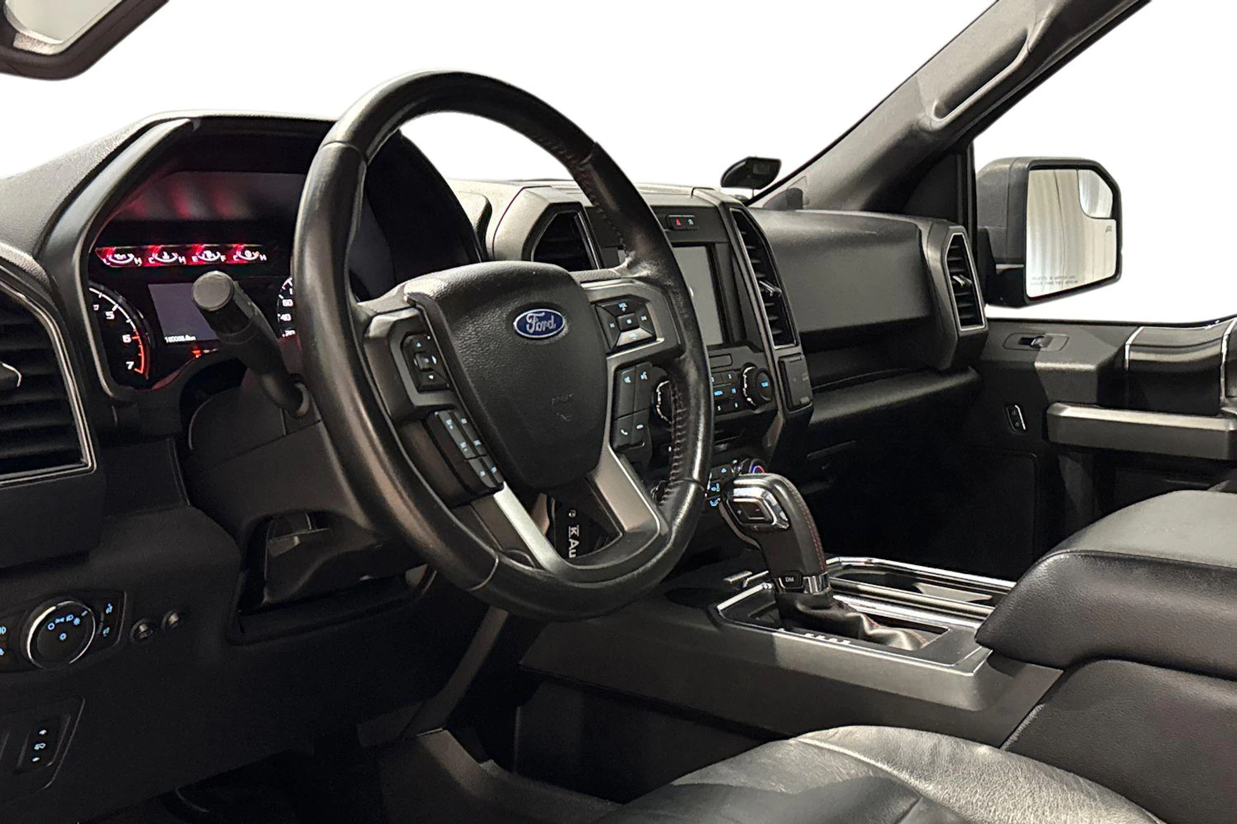 musta Ford F150 2018 kuva 8.