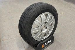 harmaa Ford Fiesta 2003 kuva 11.