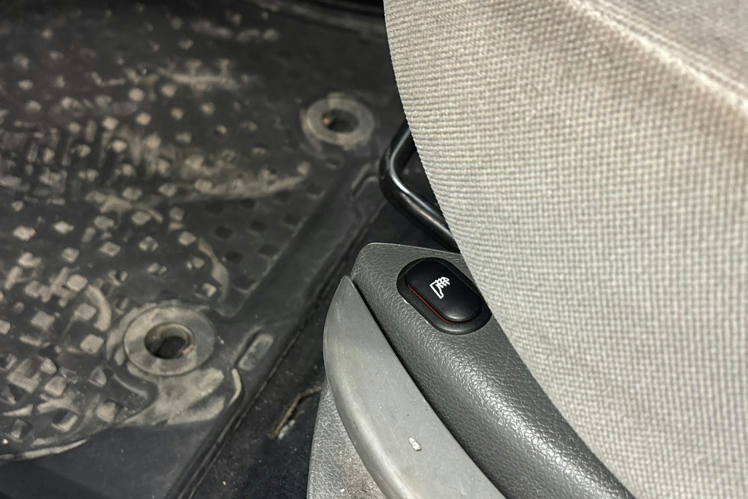 harmaa Ford Fiesta 2003 kuva 17.