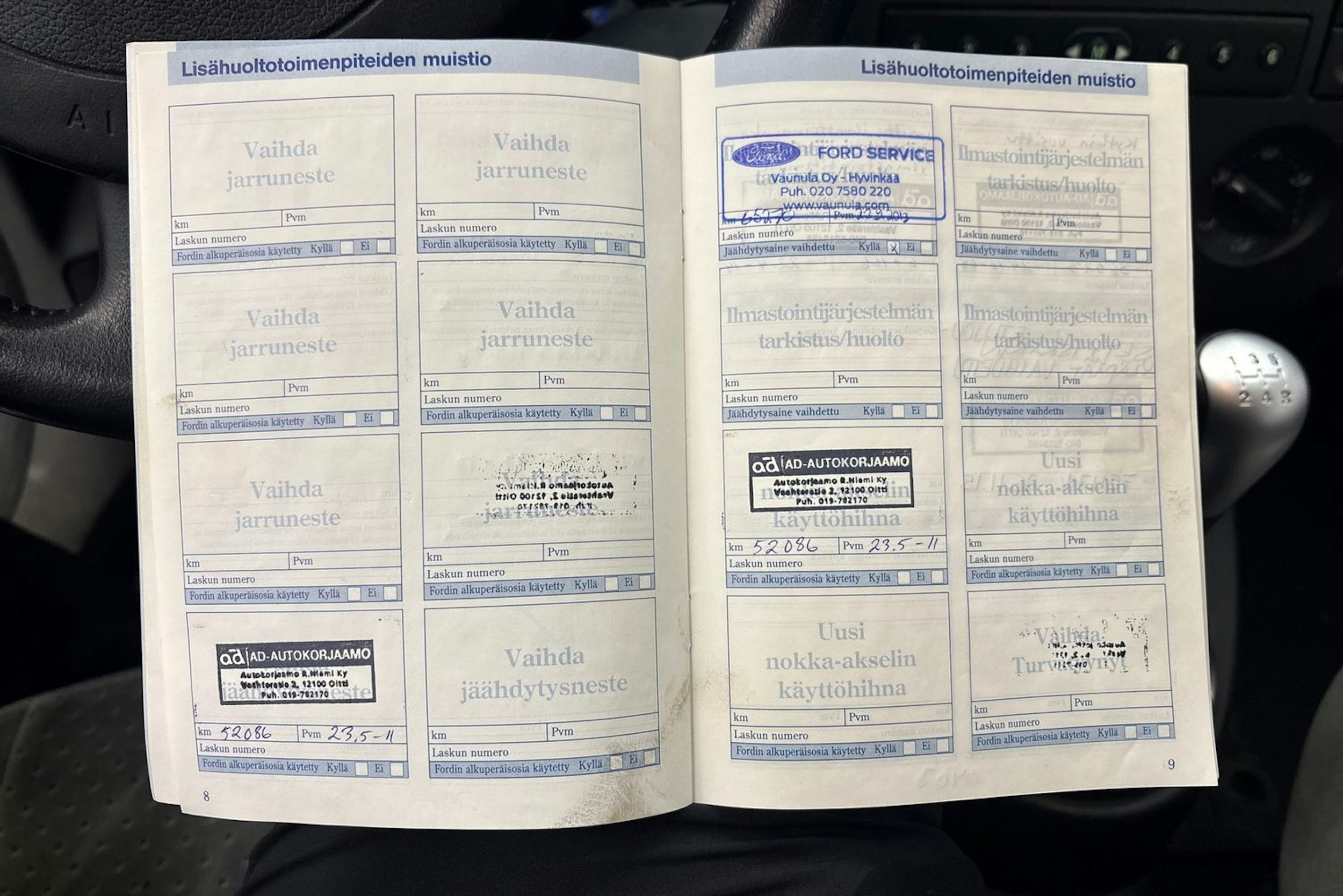 harmaa Ford Fiesta 2003 kuva 25.