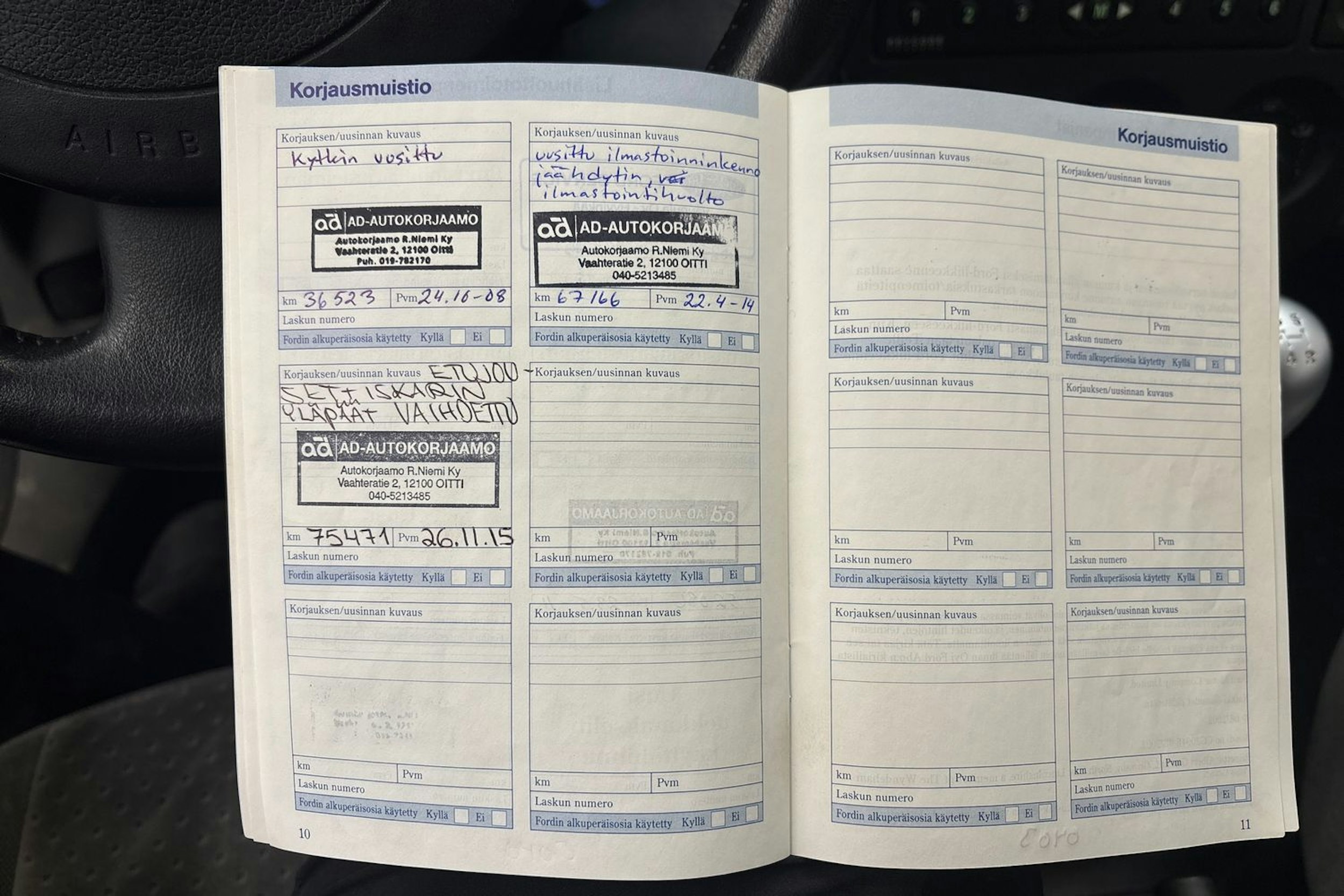 harmaa Ford Fiesta 2003 kuva 26.