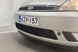 harmaa Ford Fiesta 2003 kuva 30.